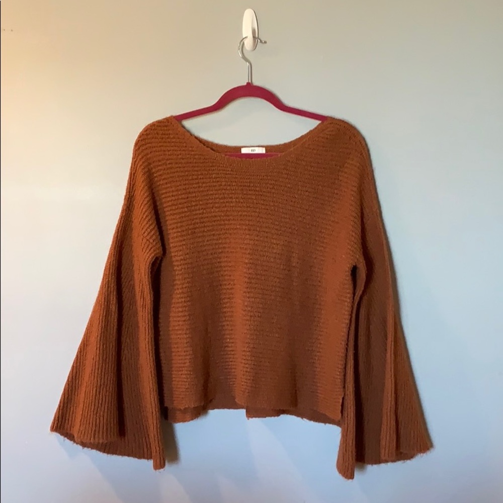 Women’s BP cognac belle sleeve sweater